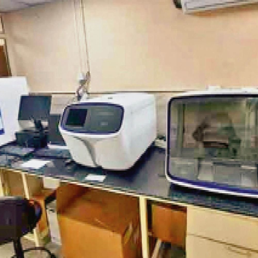 genome-sequencing-machine-worth-₹5-crore-dusts-away:no-staff-or-kits;-samples-sent-elsewhere,-no-investigation-yet