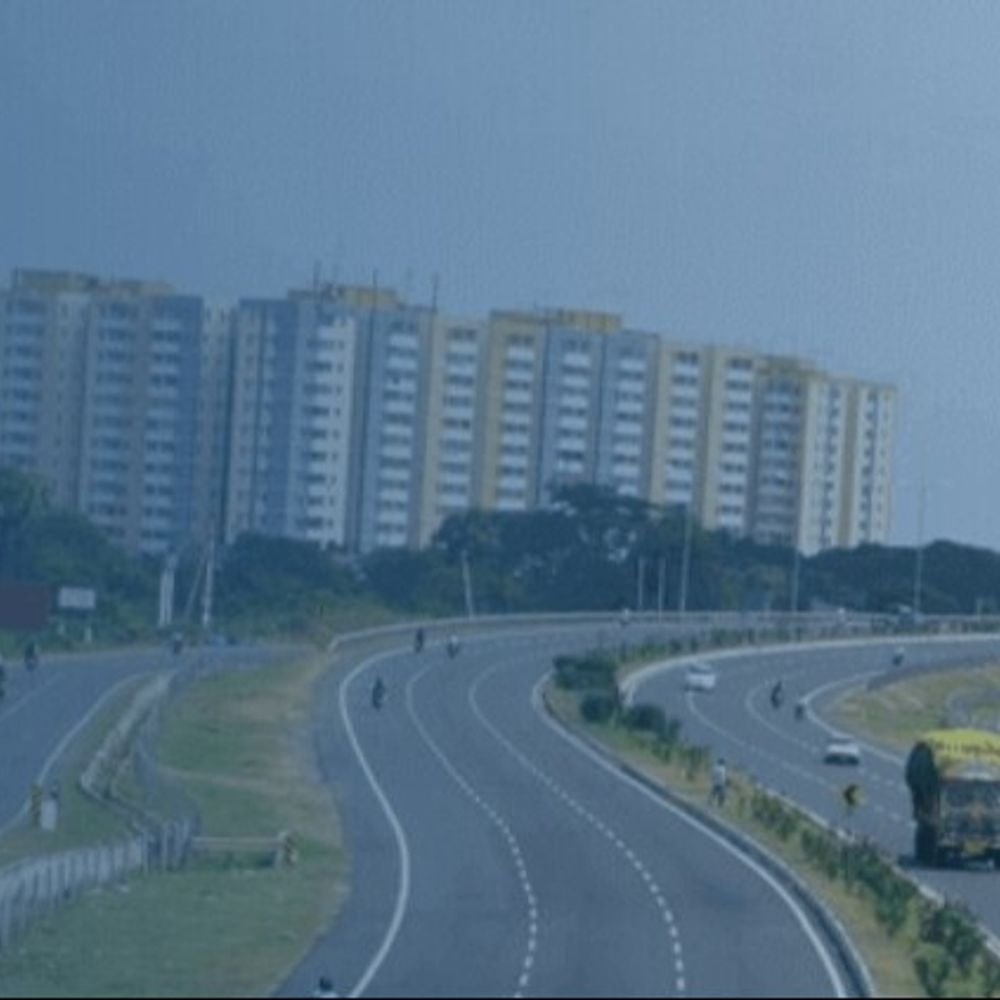 no-cash-payments-at-toll-plazas-from-today:rule-applies-to-vehicles-plying-on-nhs;-citizens-can-pay-only-via-fastag-upi