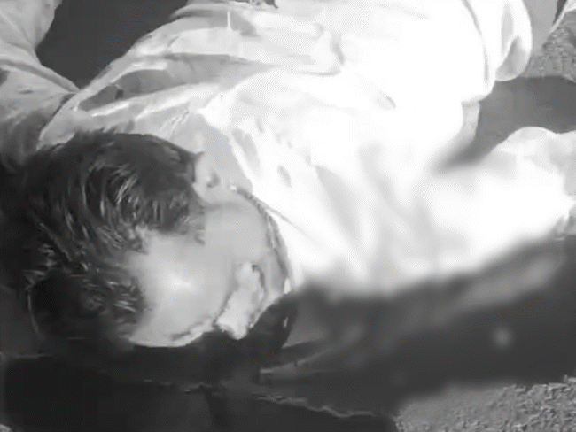 truck-hits-bolero,-collides-with-bike,-4-dead:5-trapped-as-rescue-operation-continues-on-damoh–sagar-highway