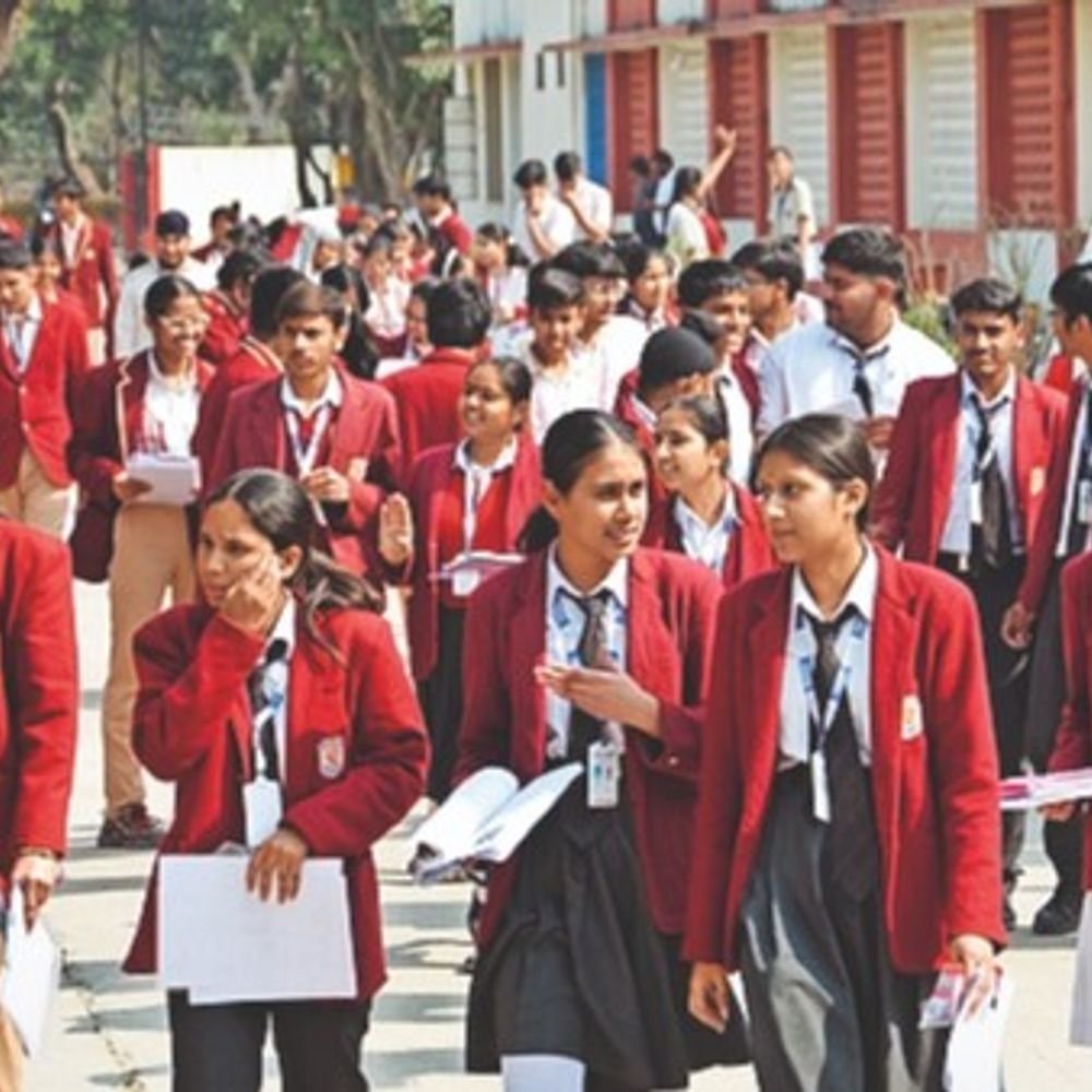 पहली-बार-अप्रैल-में-cbse-10वीं-12वीं-का-रिजल्ट-आएगा!:10वीं-के-छात्रों-को-मिलेगा-‘स्कोर-सुधारने’-का-दूसरा-मौका;-मई-में-दूसरी-परीक्षा-प्रस्तावित