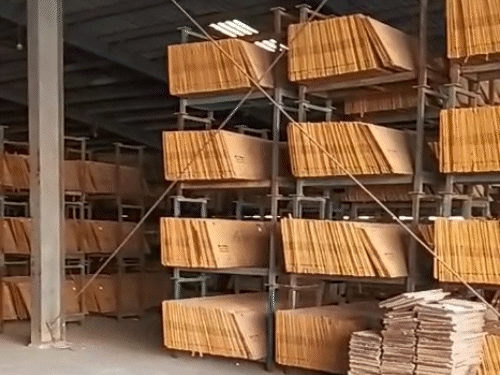 war-impact-cripples-morbi-ceramic-sector:₹7,000-crore-loss-reported,-factories-closed;-paper-mills-also-suffer