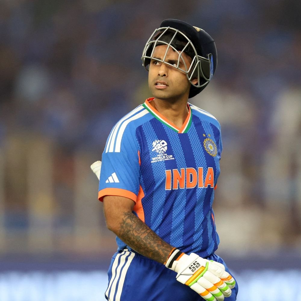 spotlight-on-kohli-vs-shami-as-high-flying-rcb-host-lsg:bengaluru’s-dominant-record-against-lucknow-with-4-wins-in-6-matches