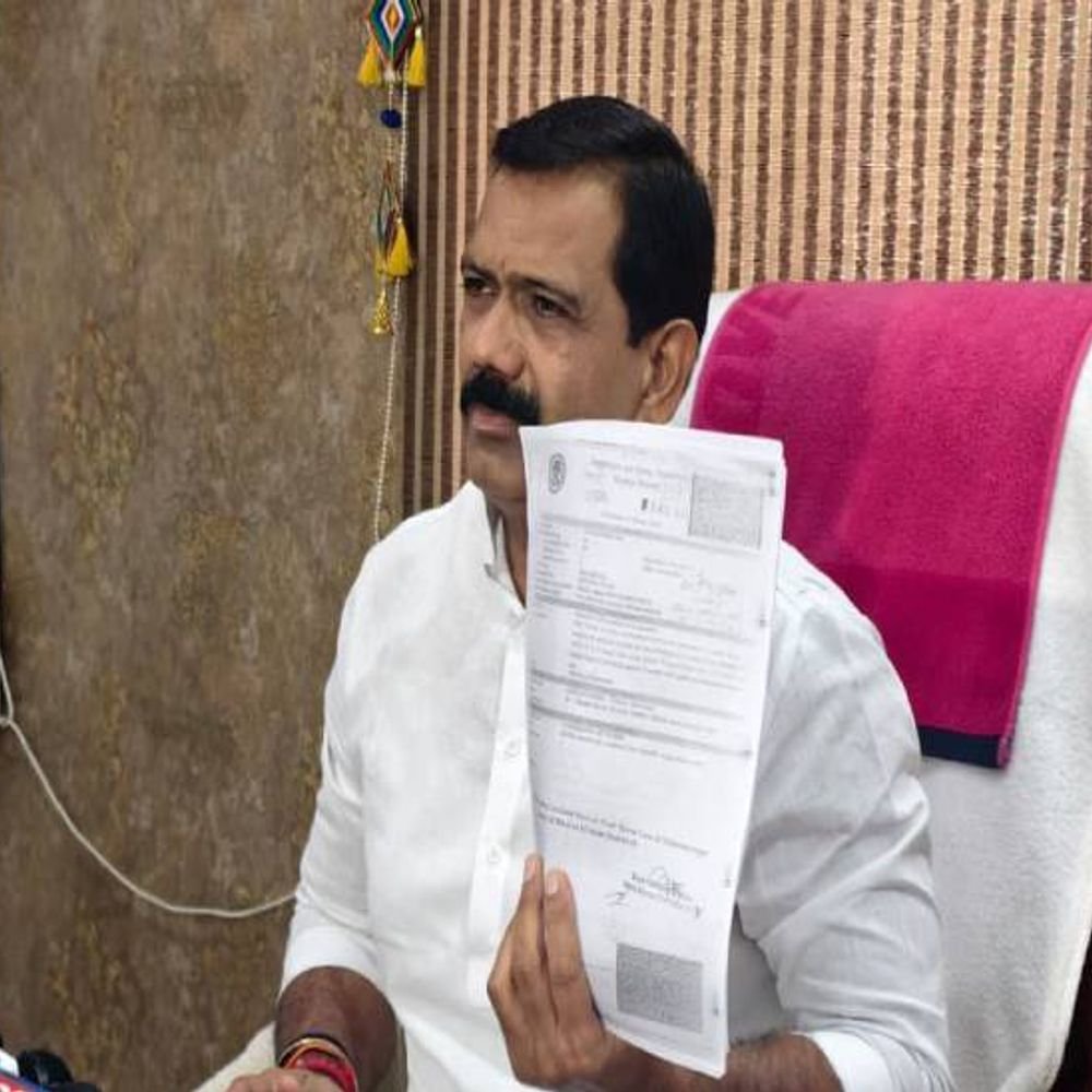 indore-municipal-corporation-opposition-leader-alleges-road-payment-scam:₹13-lakh-paid-for-non-existent-work,-fresh-tender-also-under-question