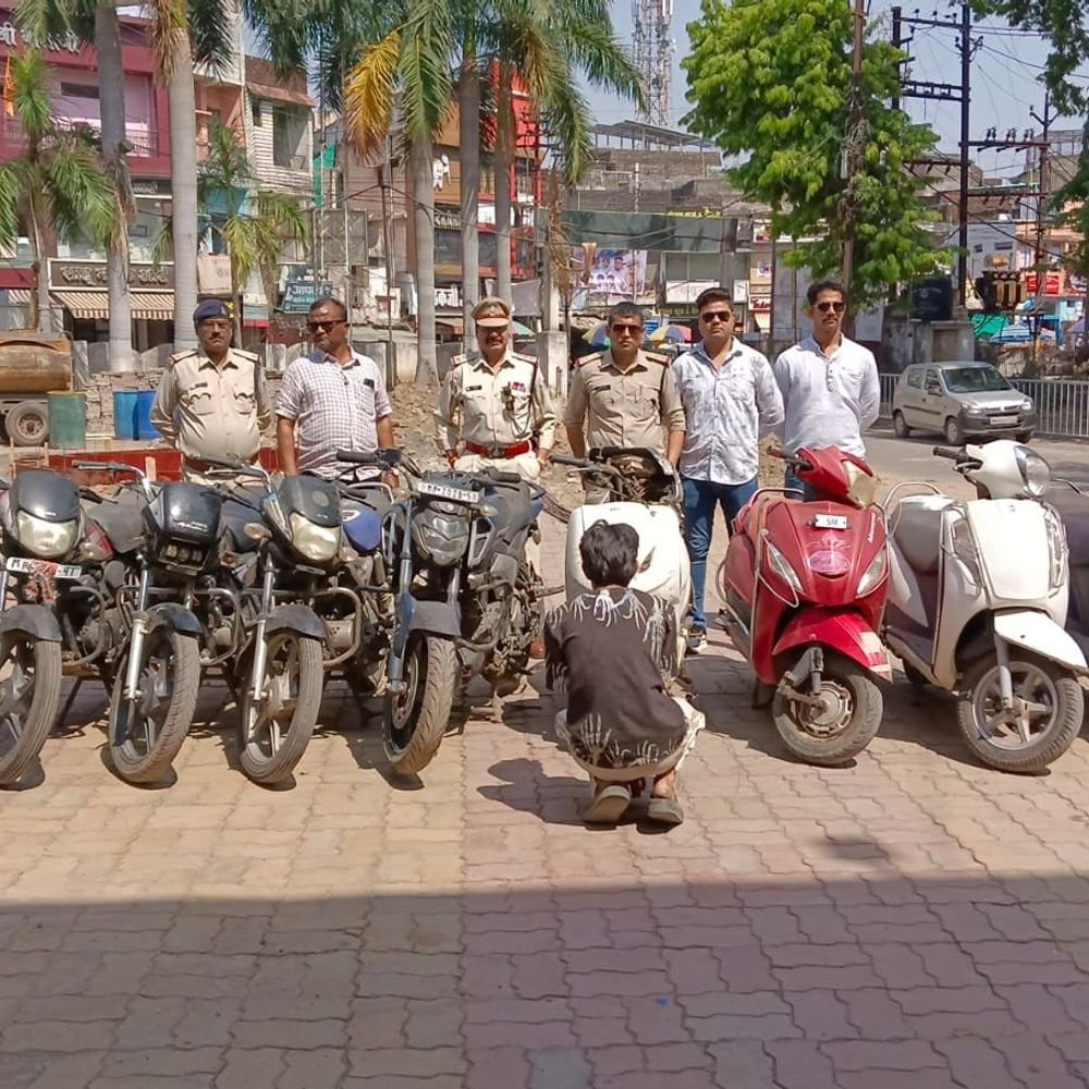 jabalpur-police-nab-vehicle-thief:recover-11-stolen-bikes-worth-₹6-lakh;-accused-caught-from-jaynagar-park-after-tip-off