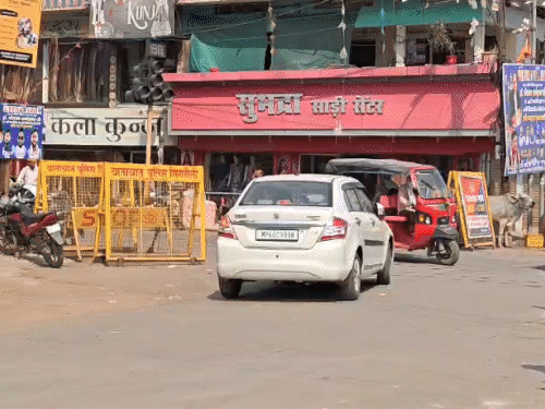 singrauli-bank-robbery-exposes-major-security-and-policing-gaps:no-guard-in-bank,-police-reached-late,-miscreants-not-stopped-at-checkpoints