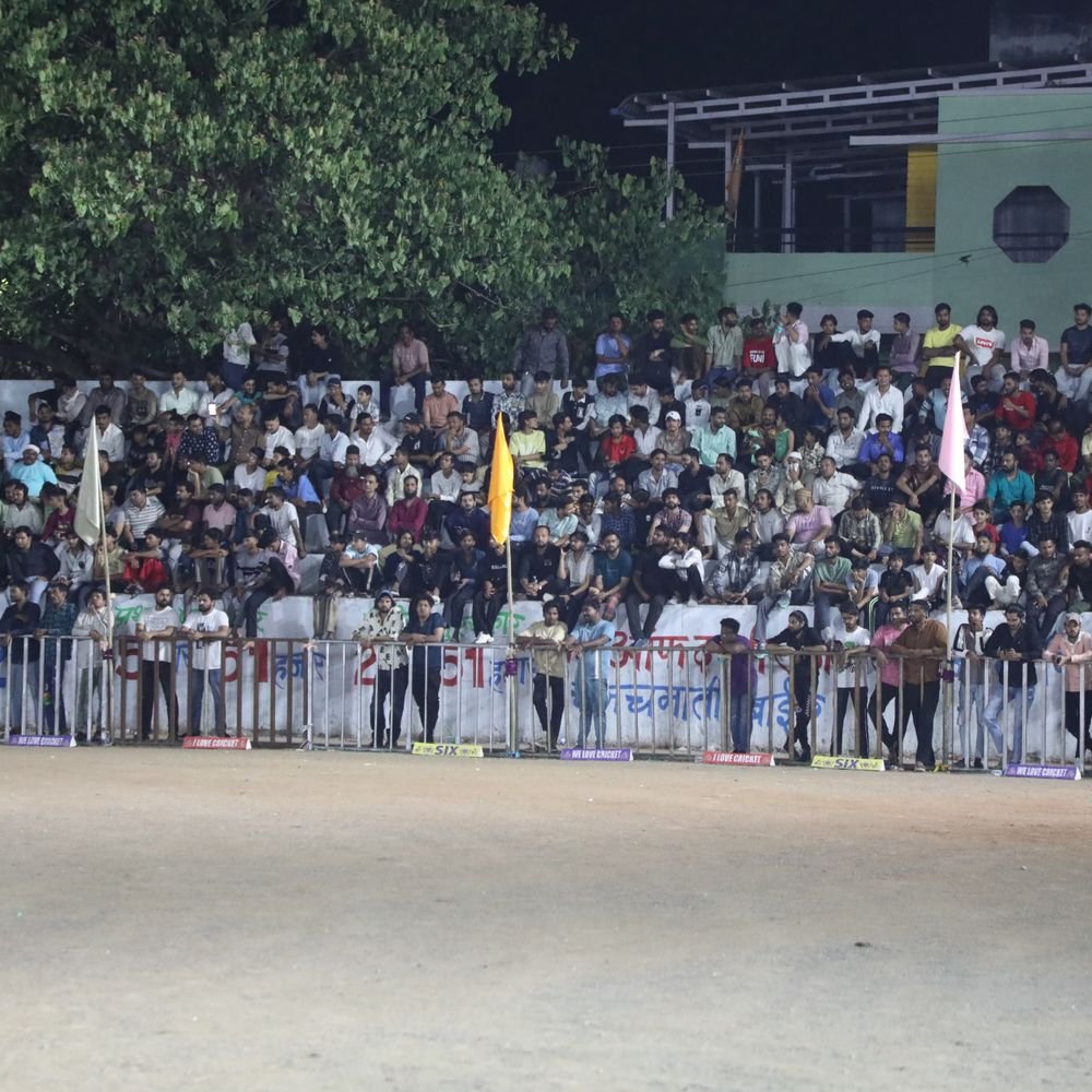 cm-attends-midnight-cricket-match-in-ujjain:announces-₹1-lakh-prize-for-winners;-mohan-yadav-says,-‘khirsagar-ground-to-be-upgraded’