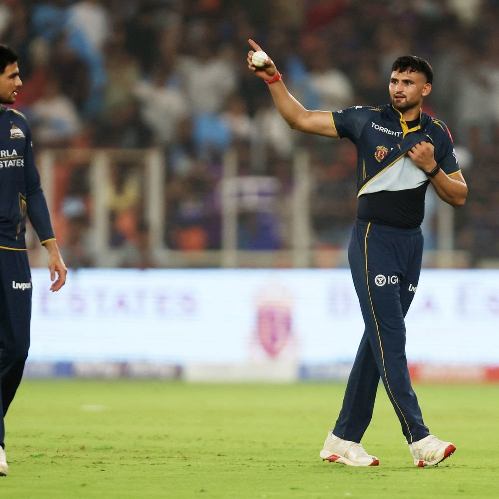 ashok-sharma-scaring-batsmen-with-150-kmph-pace:no-roads-in-his-village,-brother-said,-‘i-feel-ashamed-to-invite-anyone-home’