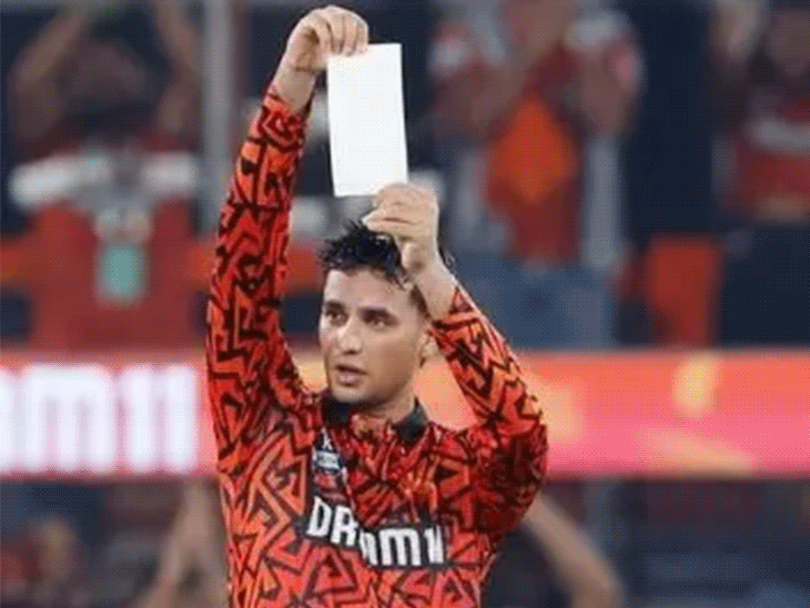 ‘since-under-12-days,-dad-has-been-sitting-next-to-screen’:abhishek-sharma-reveals-his-father-gives-him-instructions-from-the-stands