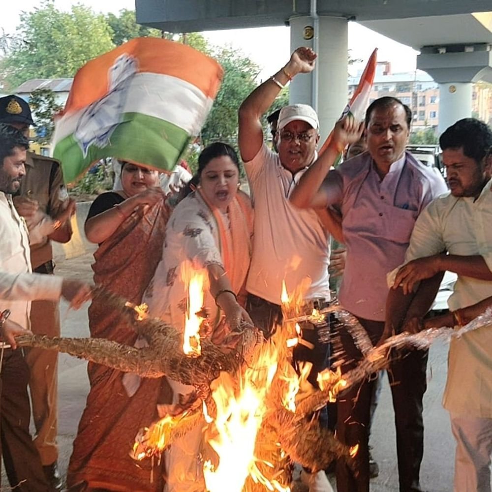 protest-in-jabalpur-over-women’s-reservation-bill:mahila-congress-accuses-government-of-breaking-promises,-says-issue-being-delayed-for-political-gain
