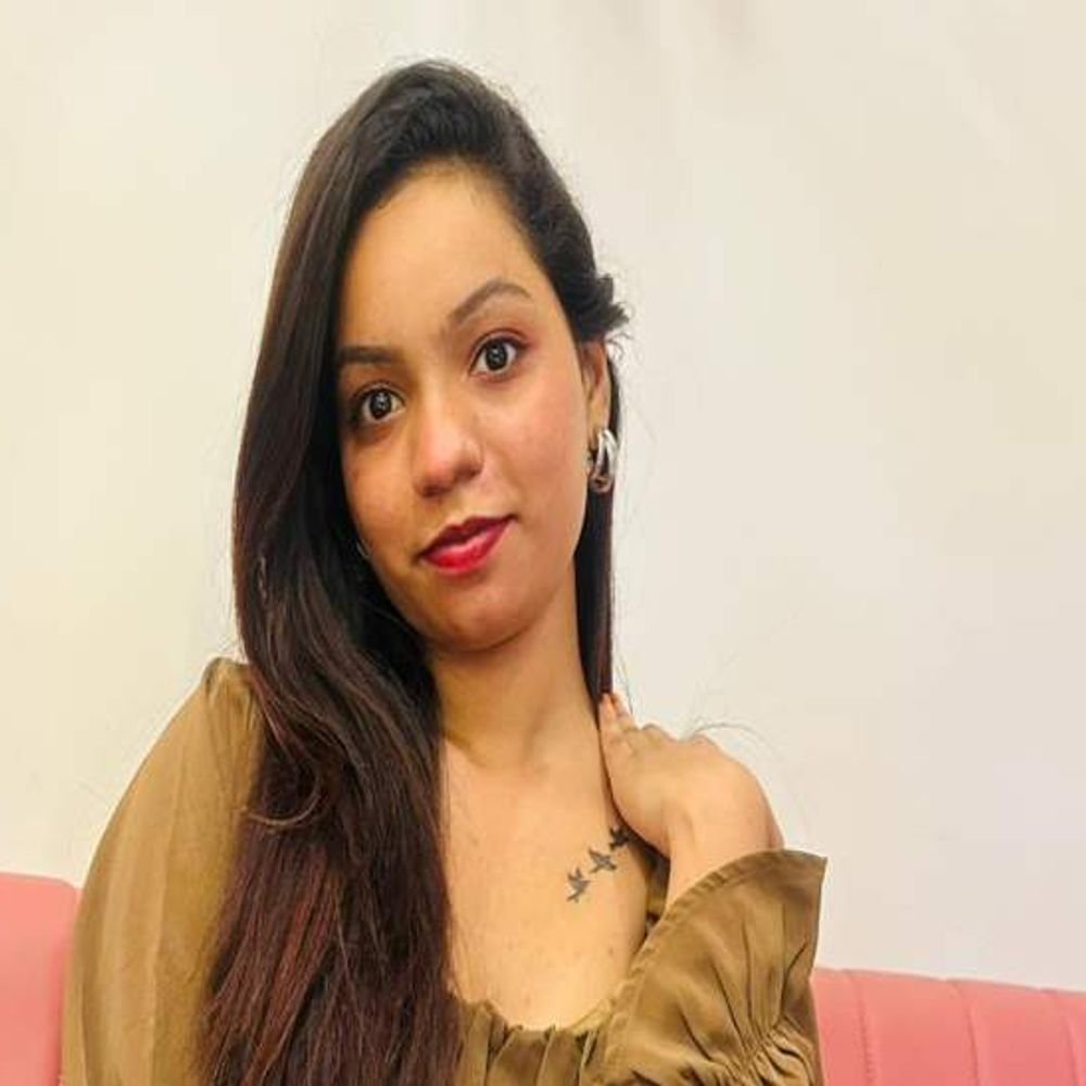 young-woman-commits-suicide-in-indore:21-year-old-ends-life-after-unanswered-video-call-to-boyfriend