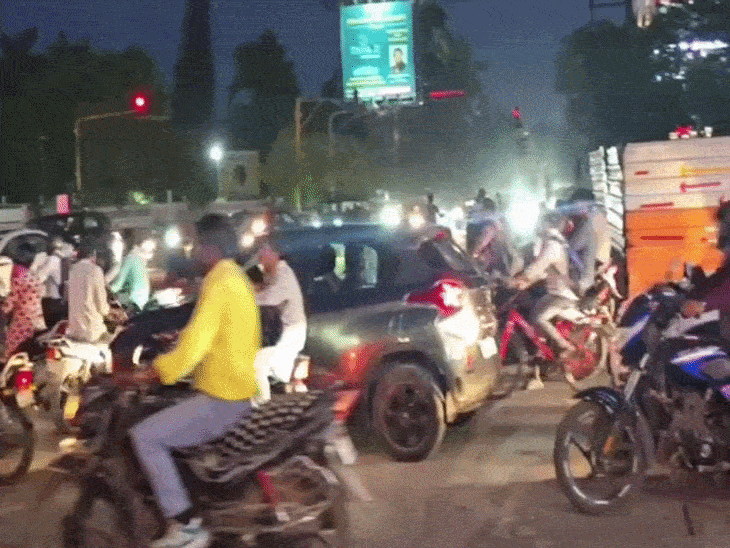 indore-brts-removed-but-bridge-work-slows-traffic:niranjanpur-to-rajiv-gandhi-square-stretch-takes-45-minutes