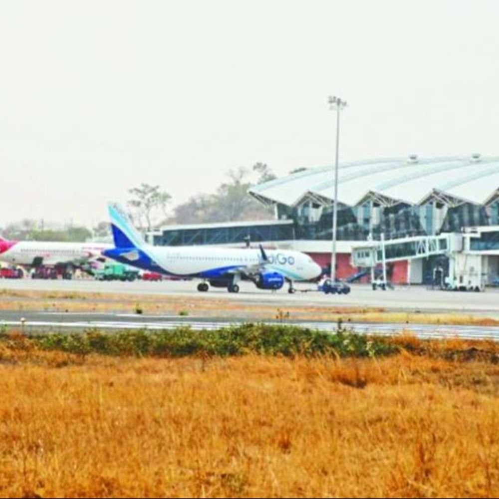 air-travel-from-mp-gets-costlier-amid-global-tensions:domestic-fares-rise-over-25%,-international-tickets-nearly-double