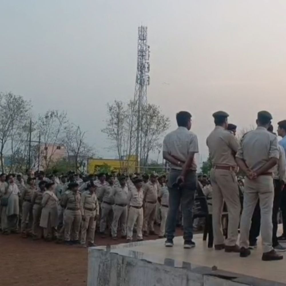 stone-pelting-on-anti-encroachment-team-in-burhanpur:4-including-jcb-operator-injured;-over-500-officers-deployed