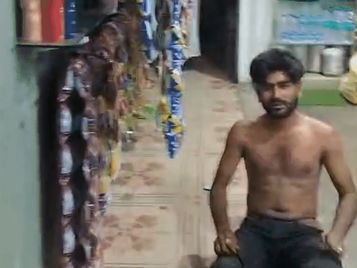 bjp-leader-thrashes-youth-with-belt-in-shop:lost-temper-over-lights-query,-called-him-home;-issue-started-with-wrong-number-call