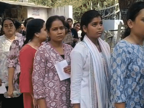 mppsc-preliminary-exam-being-held-today-across-centres:6036-candidates-to-appear-at-17-centres-in-gwalior;-first-session-begins