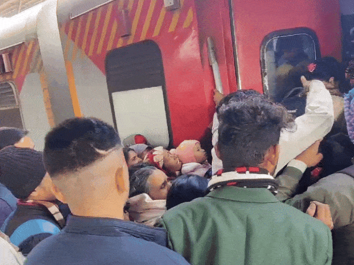 frequent-thefts-plague-mp-trains,-one-every-2.5-hours:over-50-percent-victims-are-women;-sleeper,-general-and-ac-3-tier-coaches-worst-affected