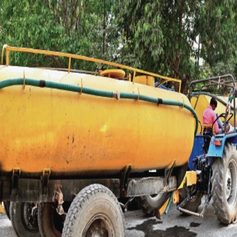 uneven-tanker-supply-worsens-indore-water-crisis:60%-city-in-critical-zone,-fewer-tankers-in-wards-without-narmada-line