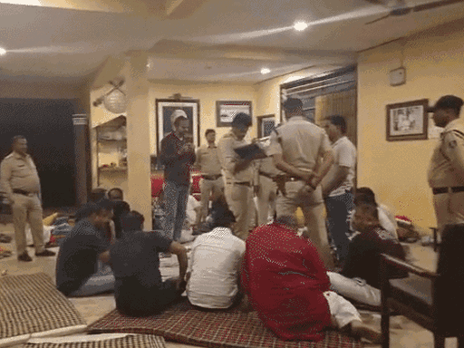 hc-questions-ti’s-suspension-for-not-following-ias-statement:says-no-cop-will-work-this-way;-officer-claims-pressure-to-drop-names