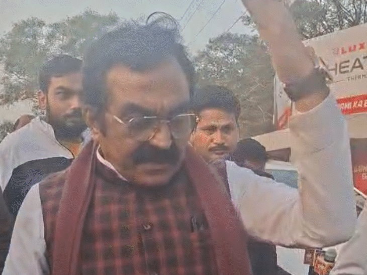 pwd-minister-faces-allegations-of-threatening-ias-officer:misbehaves-for-30-minutes-at-bungalow;-ias-association-complains-to-cm