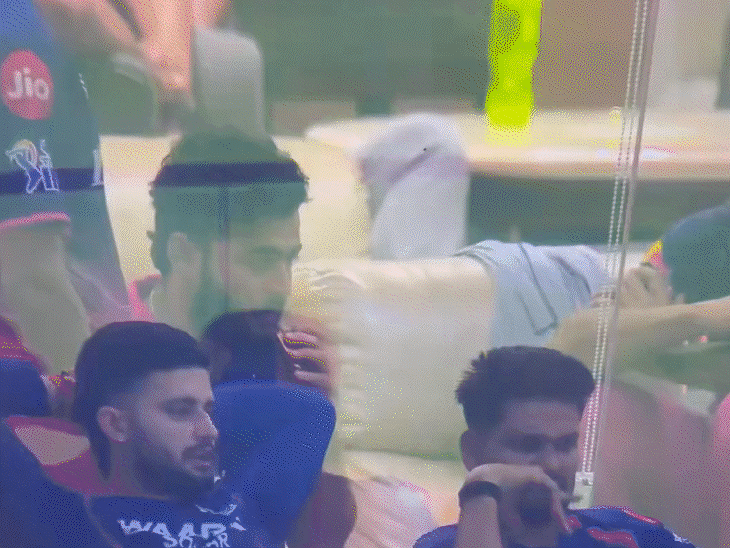 before-riyan-parag,-aaron-finch,-de-villiers-were-caught-vaping:kagiso-rabada’s-viral-smoking-video-also-went-viral-earlier