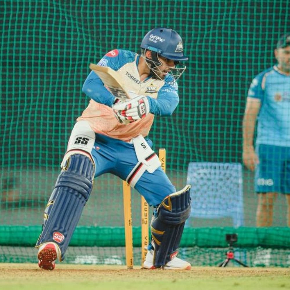 gt-all-rounder-nishant-sindhu-cites-learnings-from-shubman,-dhoni:reveals-how-gill-continues-to-motivate-him-despite-being-a-youngster