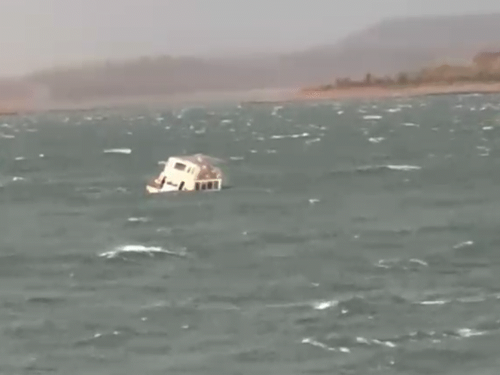 cruise-capsizes-in-mp’s-jabalpur;-4-bodies-recovered:over-29-tourists-were-on-board,-several-missing;-incident-at-bargi-dam