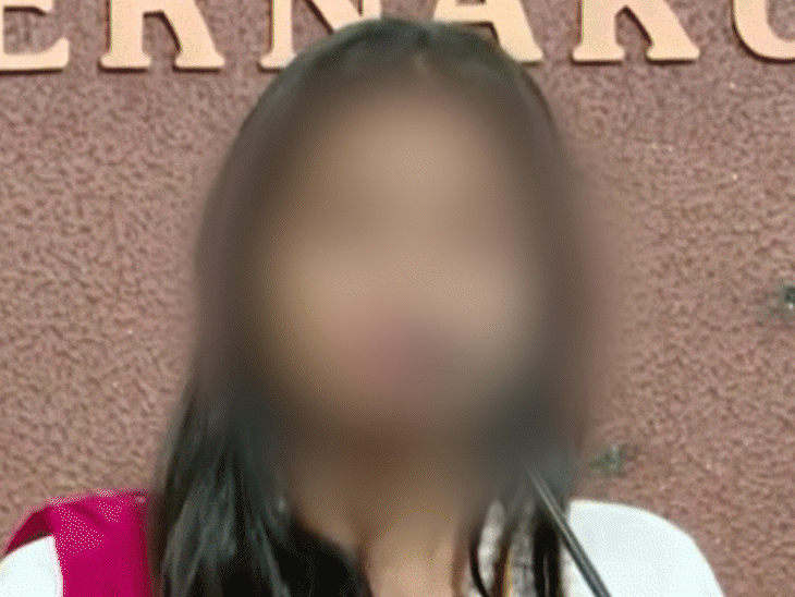 viral-girl-says,-‘sanoj-mishra-exploited-me’:fir-filed-in-kerala-against-four,-including-director;-mishra-claims,-‘it-is-a-conspiracy’
