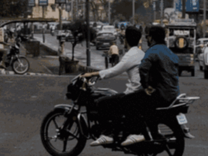 traffic-rules-mocked-in-bhopal-despite-police-deployment:helmetless-riders,-signal-violators-pass-freely-at-3-5-crossings