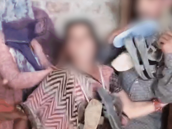 couple-abducted-and-assaulted-in-dewas-over-broken-childhood-engagement:jewellery-snatched,-forced-to-wear-shoe-garland;-police-rescue-victims