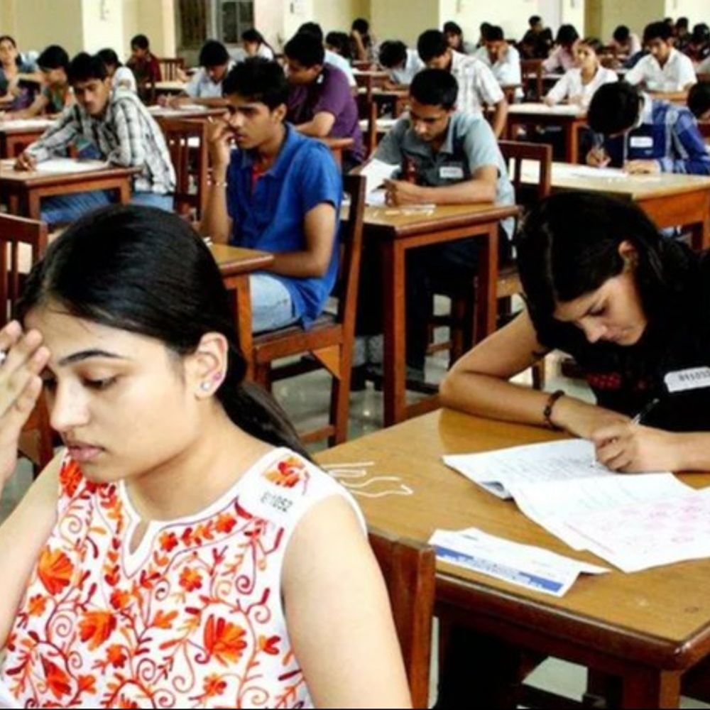 neet-ug-पेपर-लीक-की-आशंका,-13-संदिग्ध-हिरासत-में:गेस-पेपर-में-600-नंबर-के-सवाल-मैच;-केरल-से-पेपर-राजस्थान-पहुंचने-का-दावा