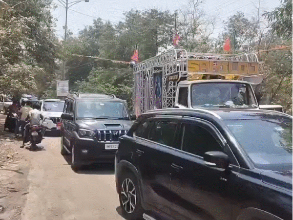 pm’s-fuel-saving-appeal-ignored-by-mp-leaders:9-political-convoys-rolled-across-state;-only-2-leaders-faced-action-despite-outrage-over-rallies
