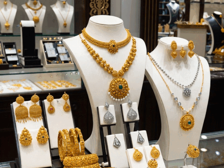 silver-prices-crash,-fall-₹19,693/kg-in-a-single-day:gold-becomes-₹3,000/10-gm-cheaper