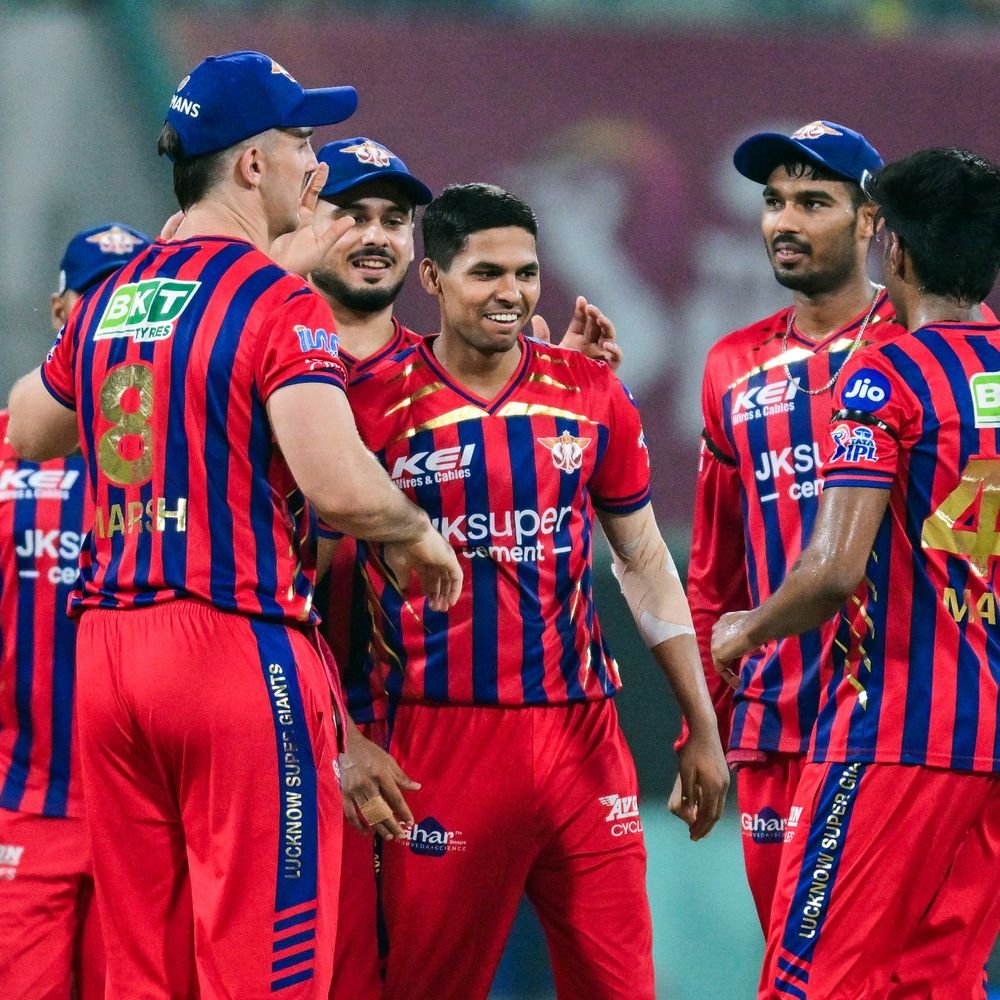 lsg-troll-csk-with-ms-dhoni-meme-after-7-wicket-win:sanjiv-goenka-praises-akash,-mitchell-marsh;-pathan-rues-chennai’s-injuries