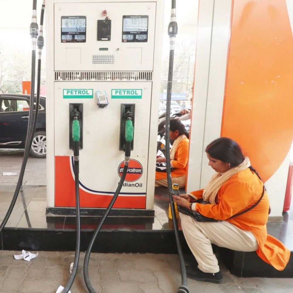 petrol-in-mp-costlier-than-neighbouring-states:higher-vat,-cess-and-fixed-taxes-driving-fuel-prices-sharply-above-uttar-pradesh-levels