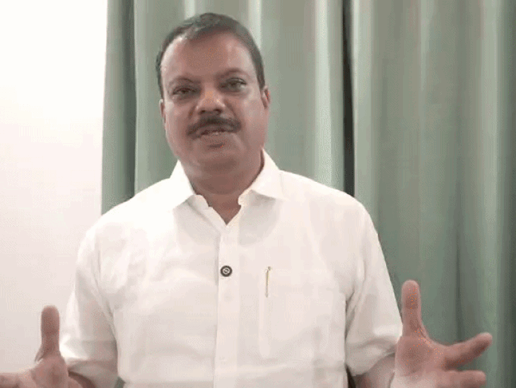 cockroach-janata-party-grows-stronger-in-madhya-pradesh:umang-singhar-links-movement-to-neet,-vyapam-like-scams