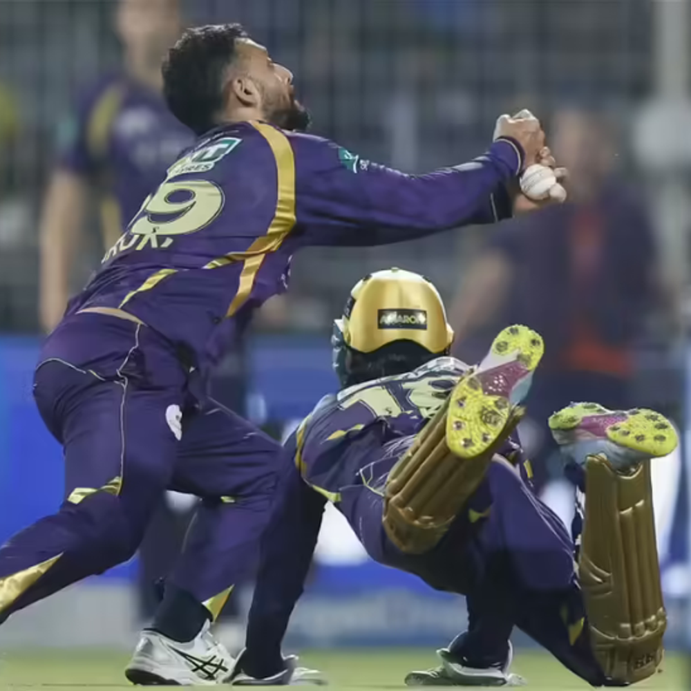 angkrish-raghuvanshi-ruled-out-of-ipl-2026:kkr-batter-fractured-finger,-suffered-concussion-during-win-over-mi