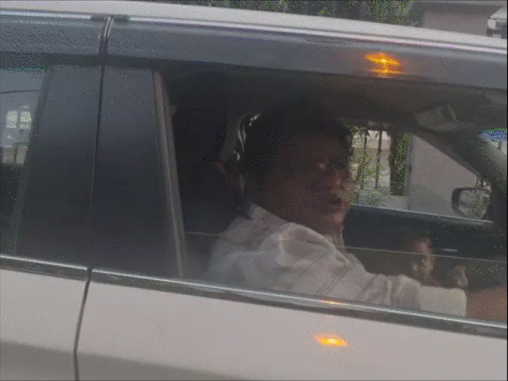 mp-disability-quota-scam-exposes-shocking-irregularities:visually-impaired-clerk-drives-car-while-working-at-minister’s-official-residence