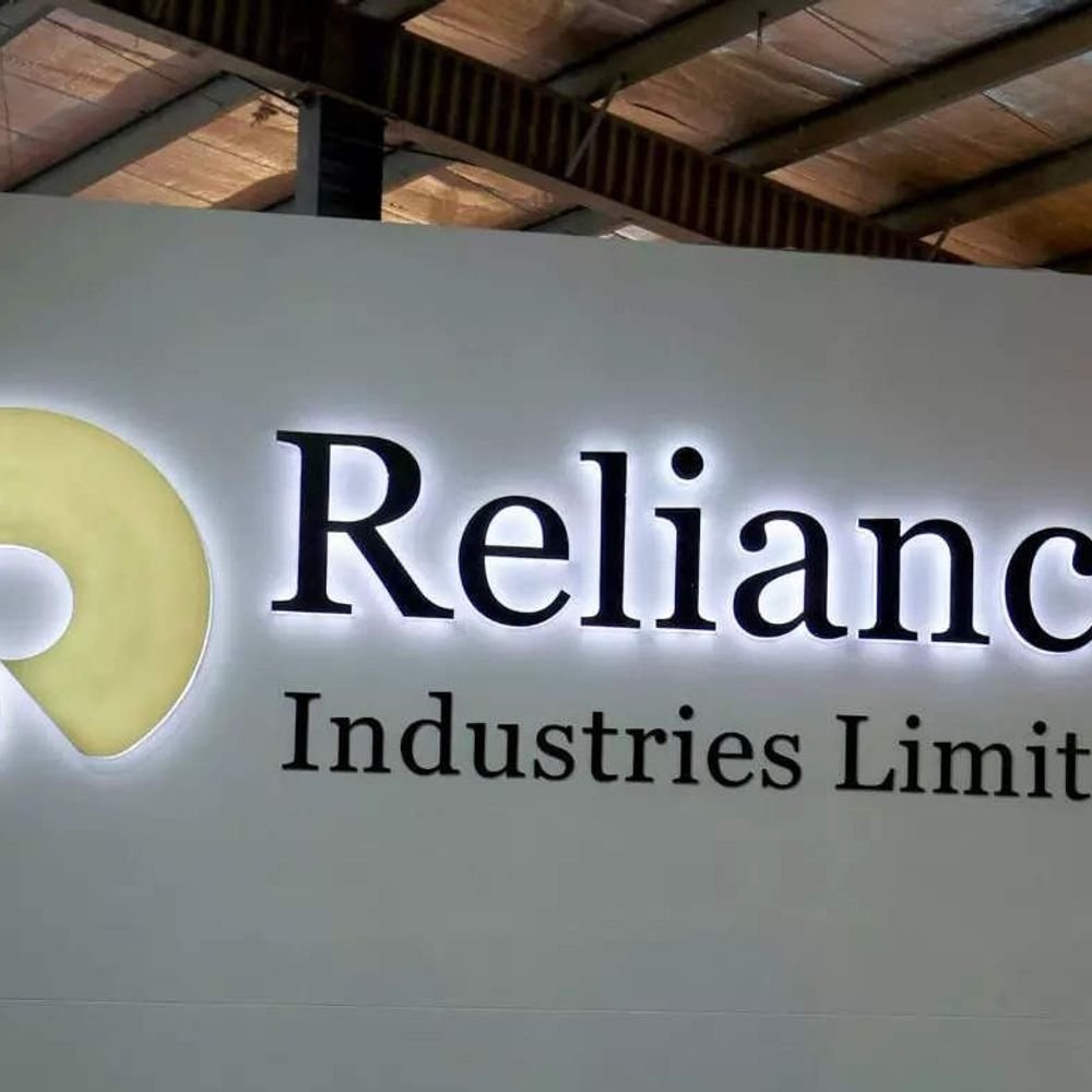 reliance’s-49th-agm-on-june-19:board-to-approve-dividend;-company’s-shares-closed-at-₹1,352-apiece-on-wednesday