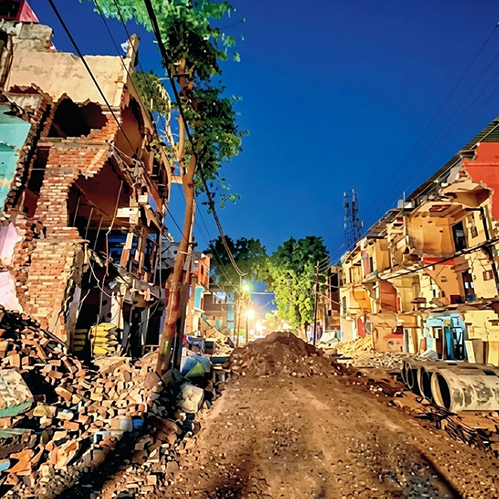 80-year-old-woman-among-2-dead-after-demolition:indore-residents-say-weak-houses-collapse-despite-notices;-some-begin-self-demolition