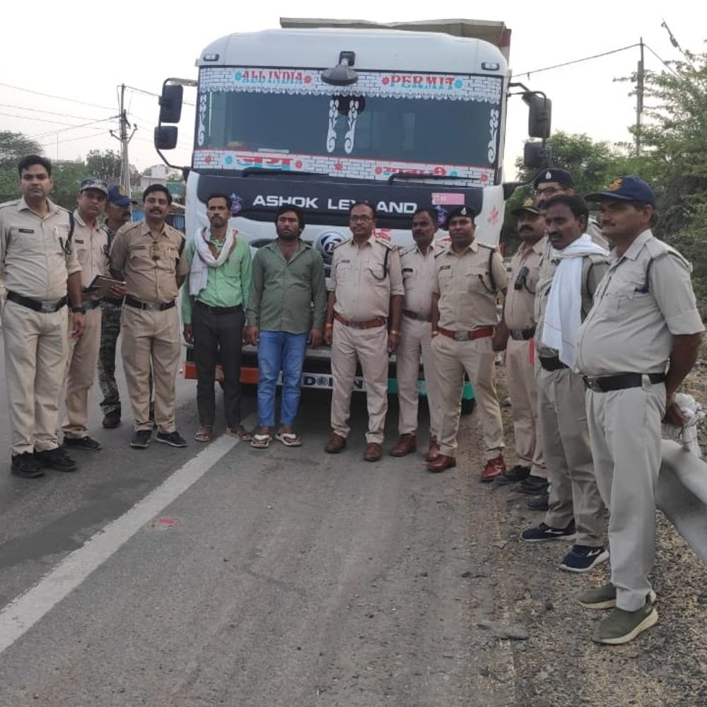 ₹73k-collected-from-30-vehicles-in-bhind:rto’s-checking-campaign;-5-vehicles-caught-without-number-plates