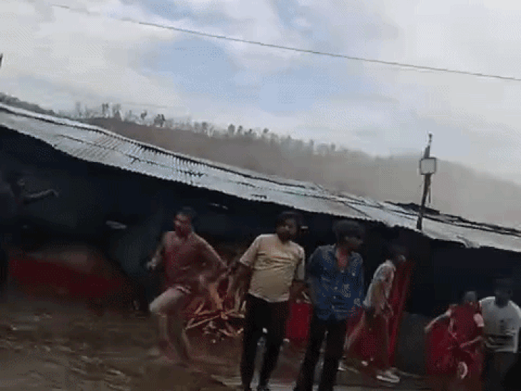 narmada-pipeline-bursts-near-indore-causing-panic:water-shoots-150-feet-high,-flooding-homes-and-roads