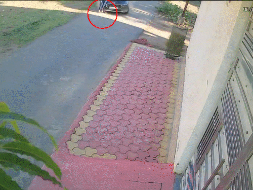 child-thrown-10-feet-into-air-after-car-crash:head,-limb-injured;-accused-flee-leaving-him-on-road-in-gwalior