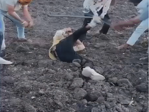 ujjain-youth-beaten-with-stick,-60-blows-in-26-seconds:victim-says-cops-tried-to-bury-the-case;-assault-caught-on-camera