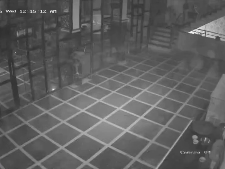 armed-men-fired-shots-at-hotel-after-order-delay:attackers-opened-fire-and-damaged-property-in-gwalior