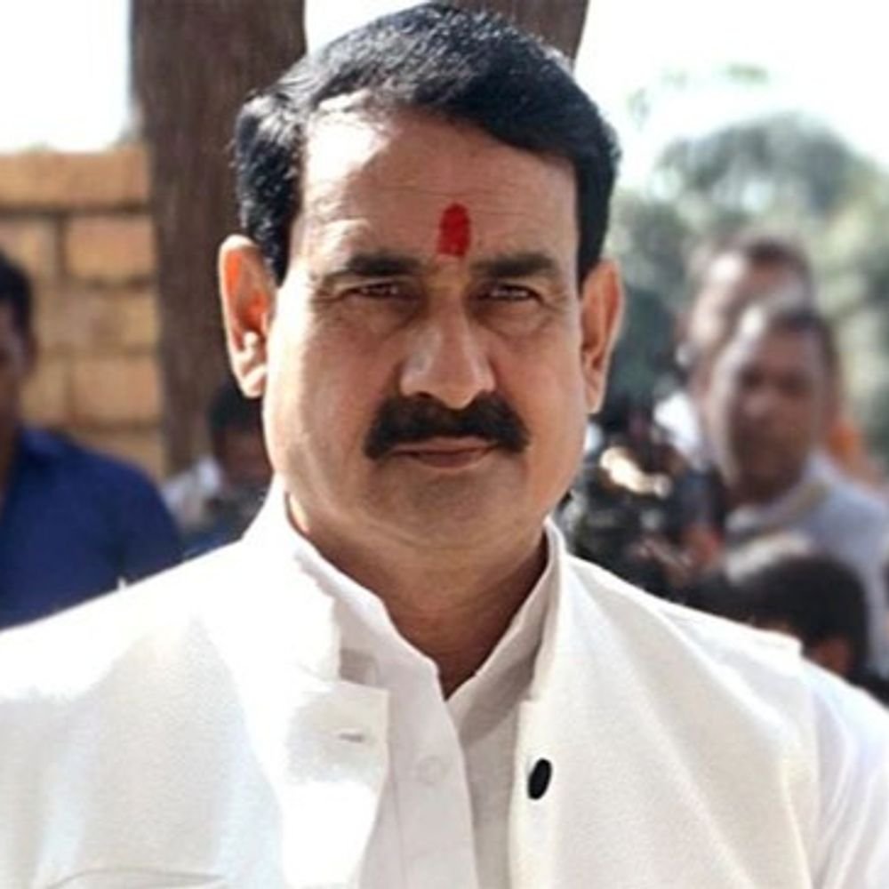 datia-bypoll-buzz-grows-around-narottam’s-comeback:congress-faces-internal-challenges;-caste-votes-may-play-a-big-role