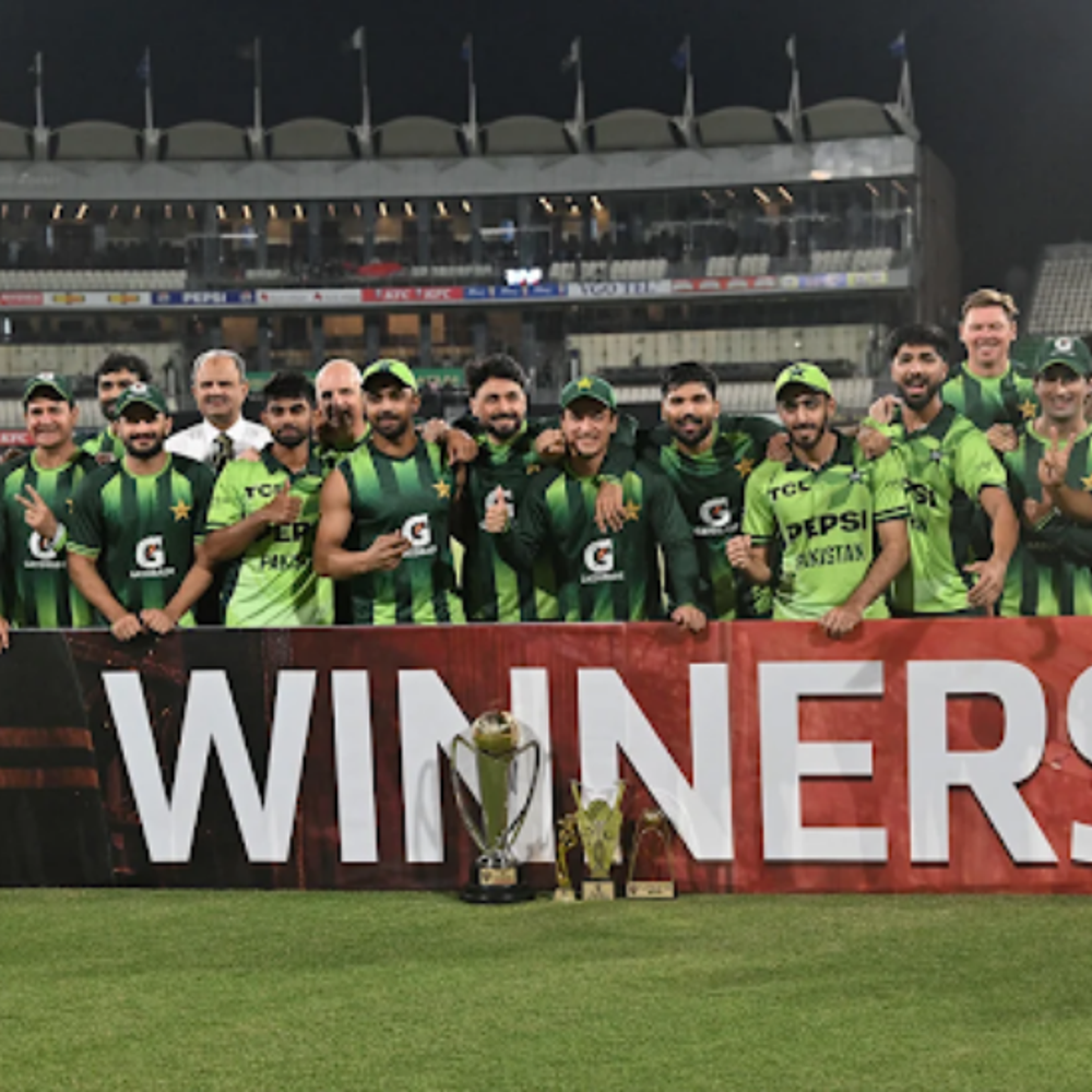 pakistan-clinch-third-consecutive-odi-series-against-australia:prevail-in-low-scoring-chase-with-help-from-shaheen-spinners,-babar-scores-40