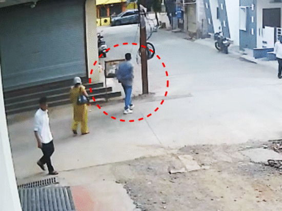 ‘don’t-wear-gold,-thieves-are-roaming-around’:fraudsters-trick-retired-teacher-in-ratlam;-grab-her-mangalsutra-and-escape-within-seconds