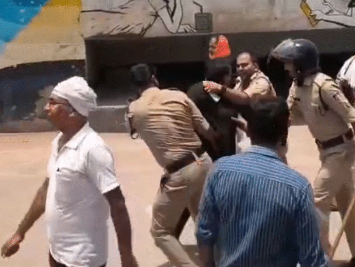 police-drag-lawyer-by-collar,-beat-him-on-road:clothes-torn,-tribal’s-house-demolished;-advocate-alleges-brutality