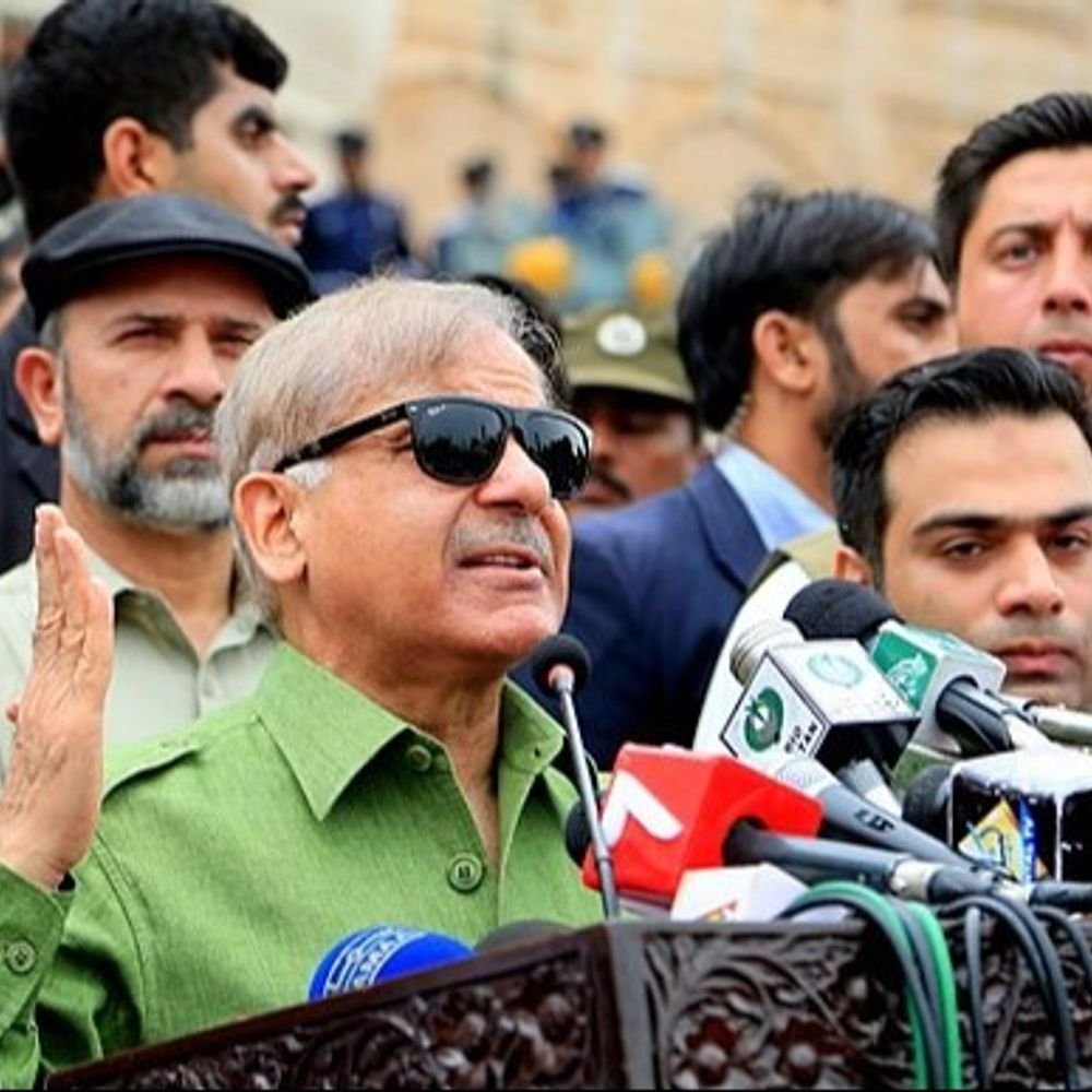 pakistan-proposes-pkr-18.77-lakh-crore-budget:shehbaz-sharif-led-govt-hikes-defence-spending-by-18%