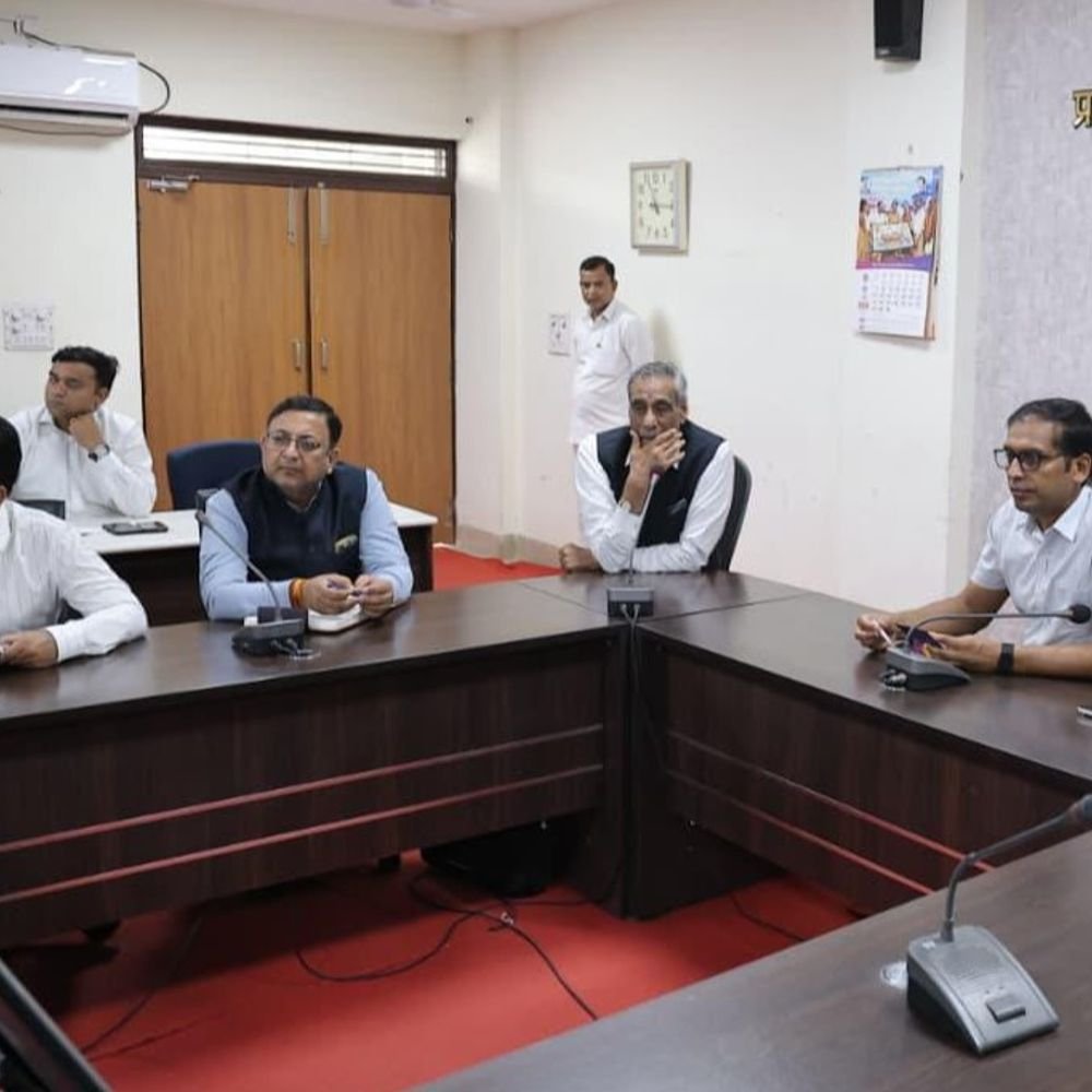 information-covering-250-km-radius-available-on-single-platform:visitors-will-get-accurate-traffic-updates-at-simhastha